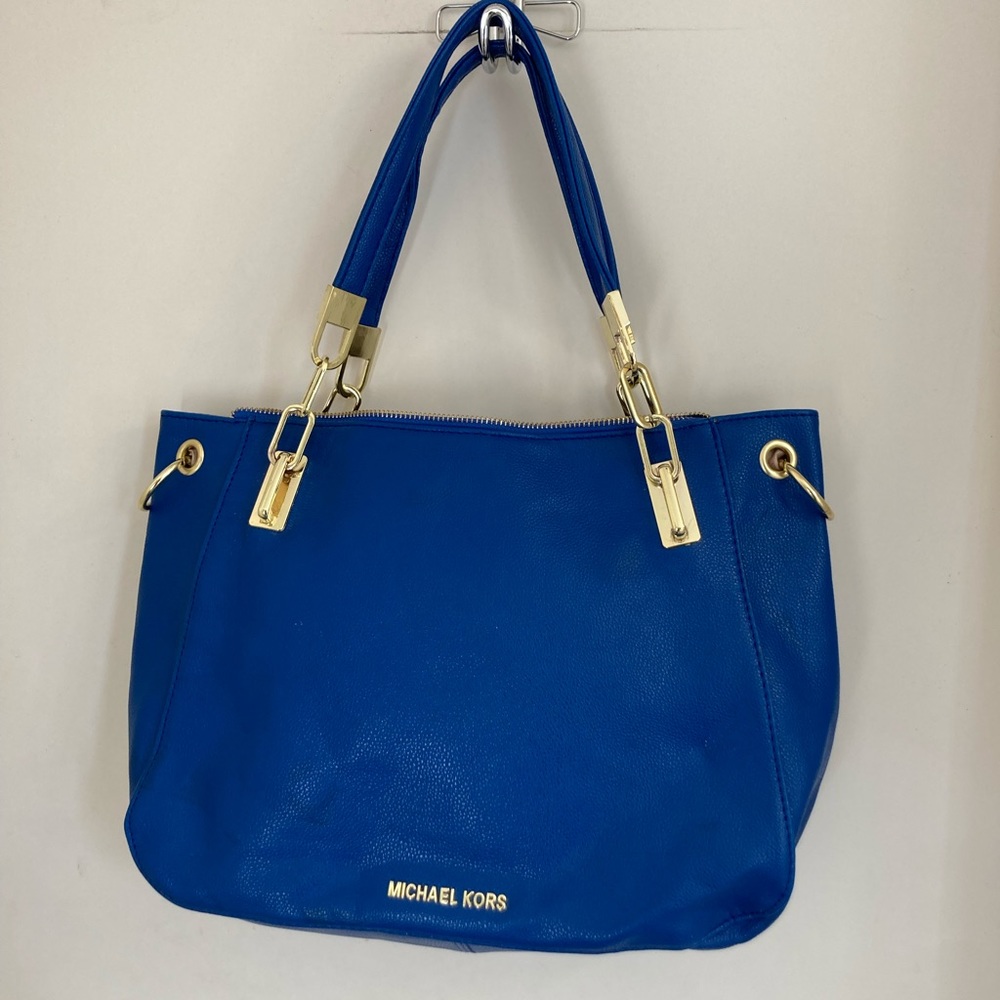 Blue leather Michael Kors purse & accessories